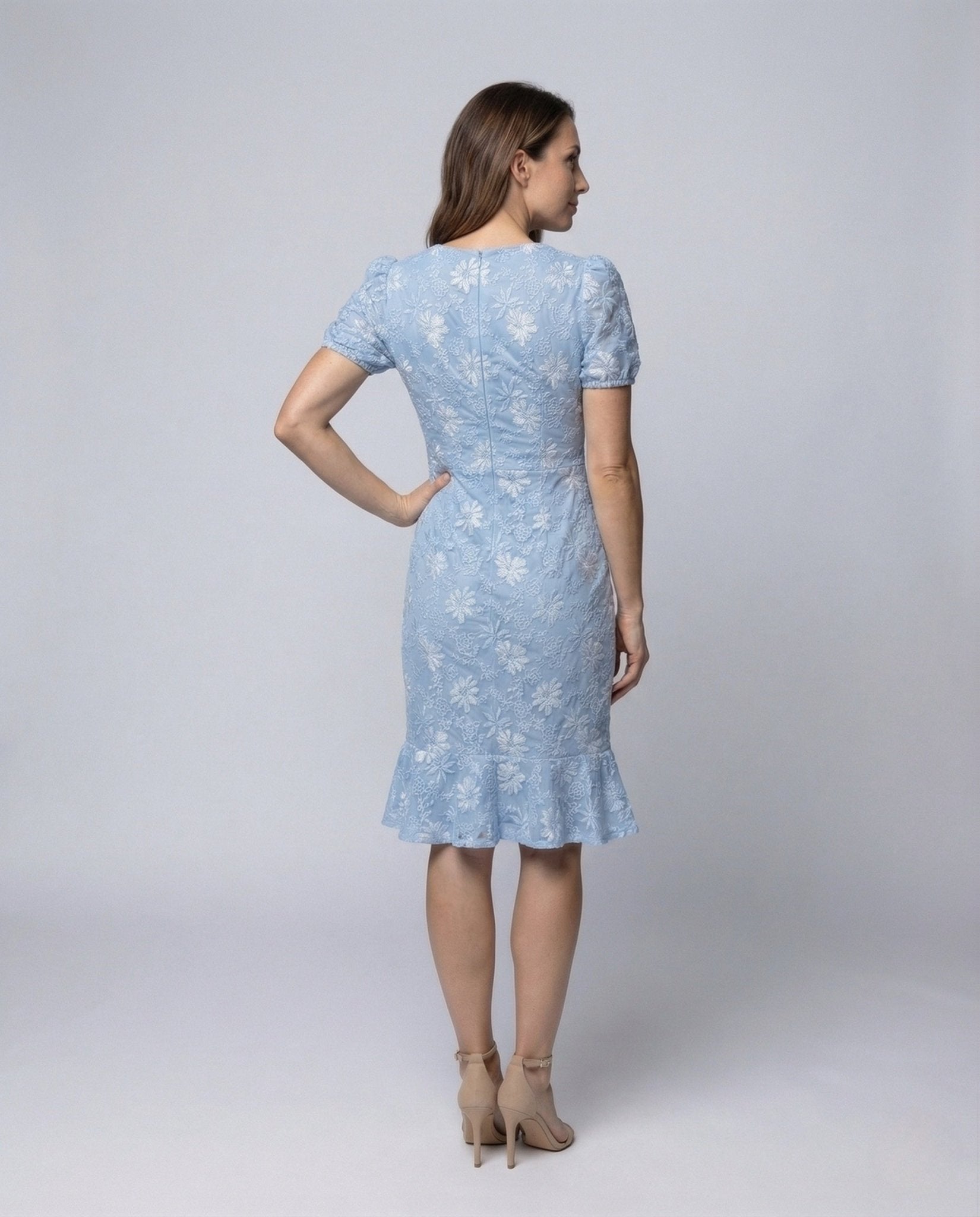 Women's Jacquard Sheath Dress with Puff Sleeves - Chichicherry