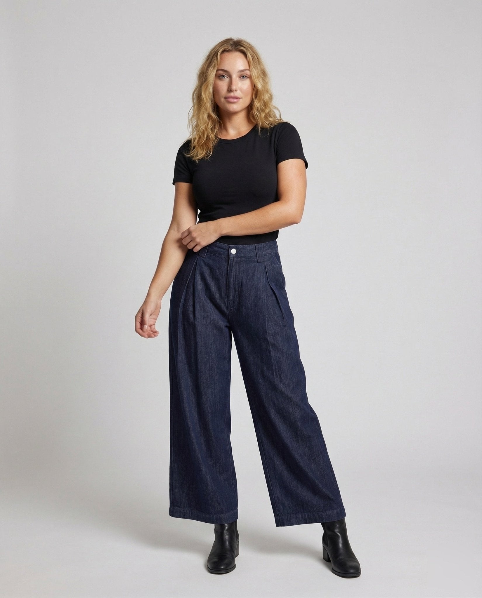 Women's Jeans Pleated Wide - Chichicherry