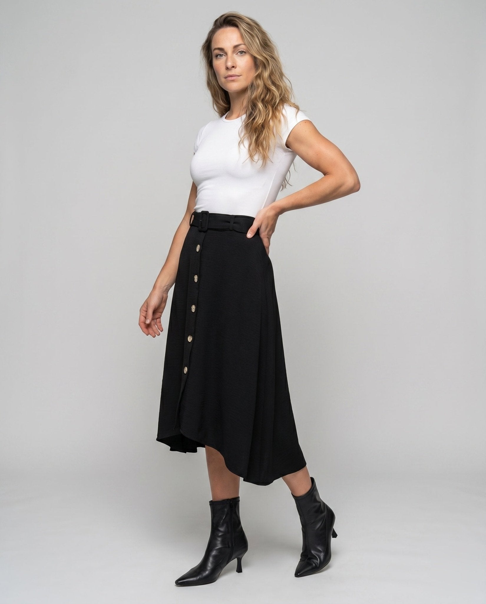 Women's Knee-Length Skirt with Side Slit and Button Details - Chichicherry