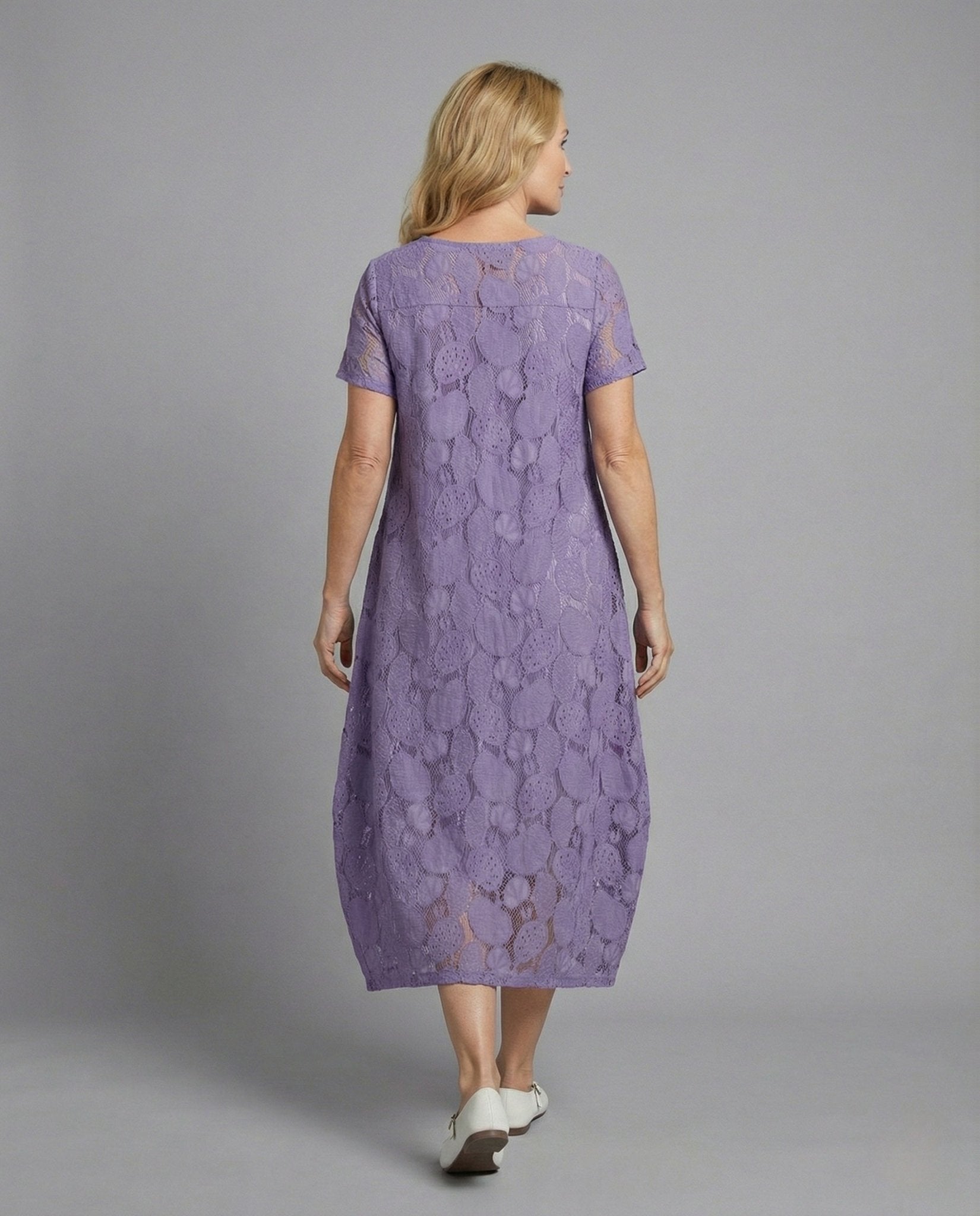Women's Lace Maxi Dress with Round Neckline - Chichicherry