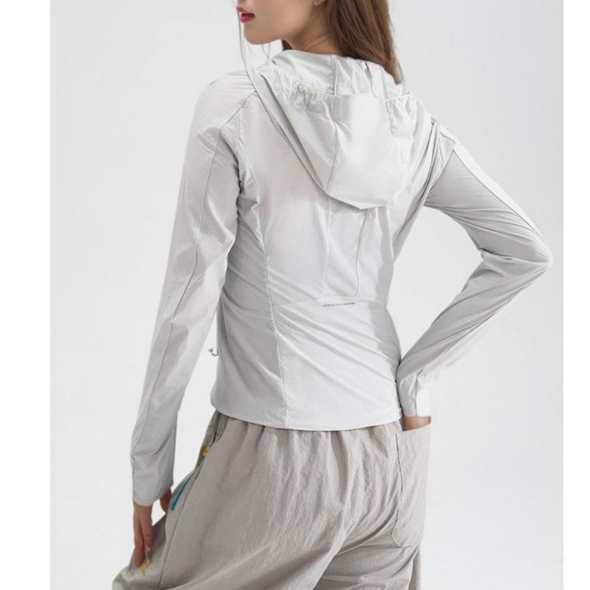 Women's Lightweight Hooded Wind Jacket with Zipper and Adjustable Hem Chichicherry - Chichicherry