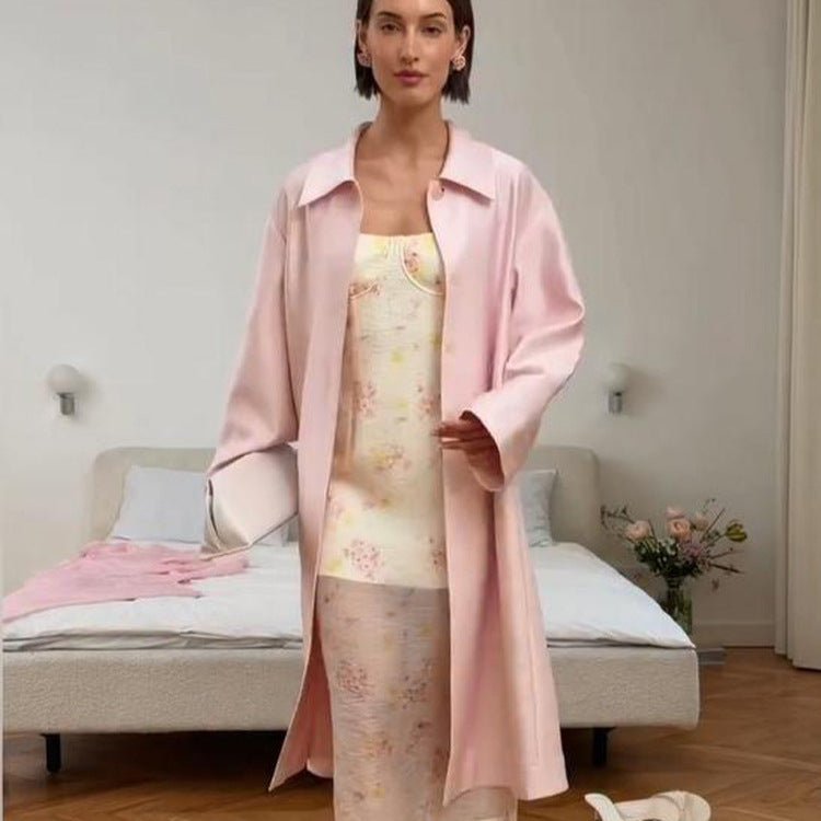 Women’s lightweight satin-like long coat in oversized cut with wide lapels Chichicherry - Chichicherry