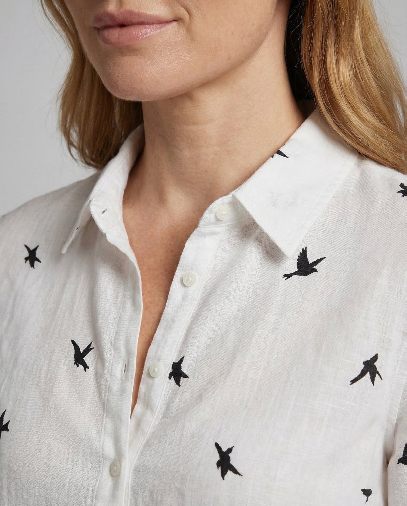 Women's Linen Blouse Bird Print Shirt Collar - Chichicherry