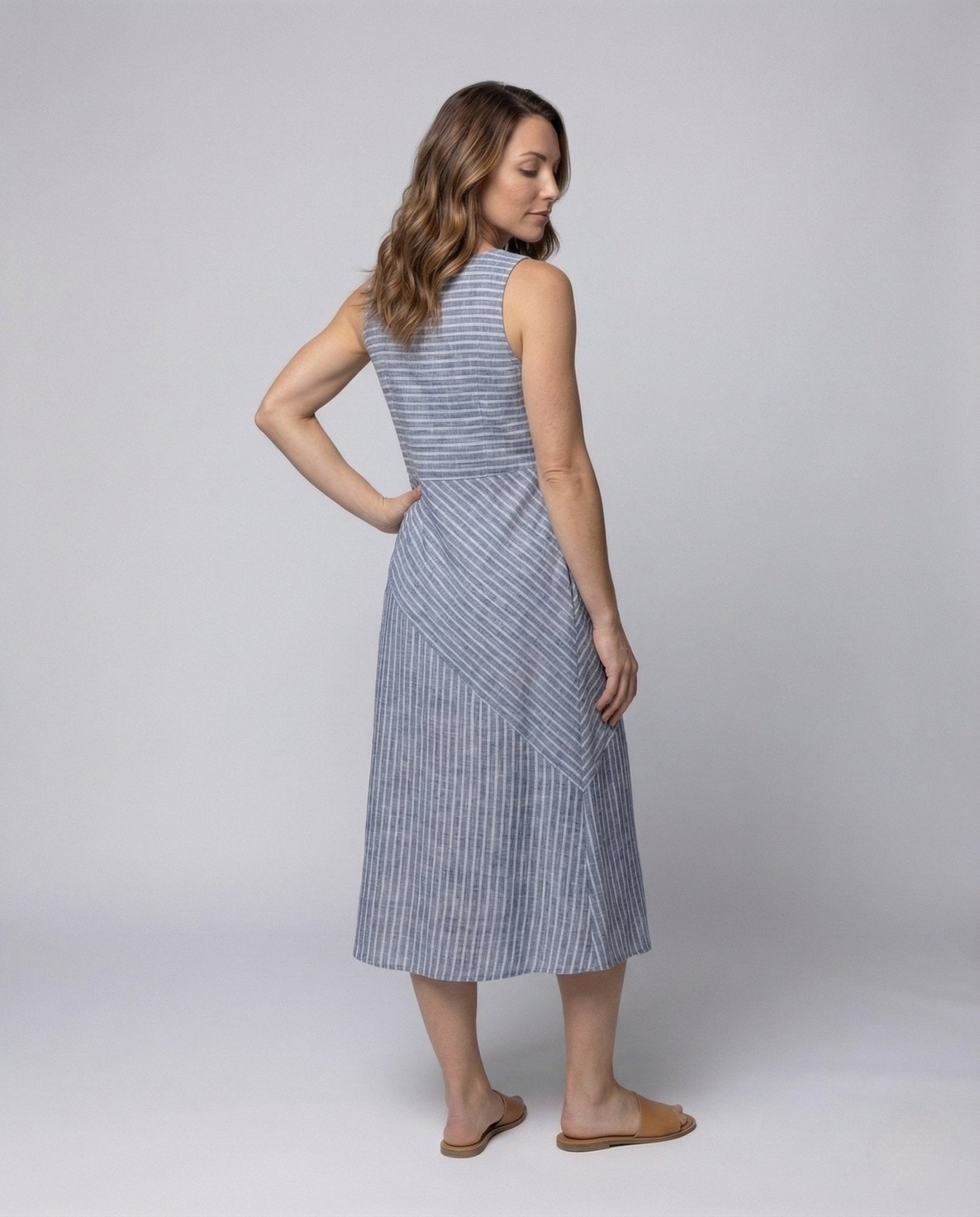 Women's Linen Midi Dress Pockets Sleeveless - Chichicherry