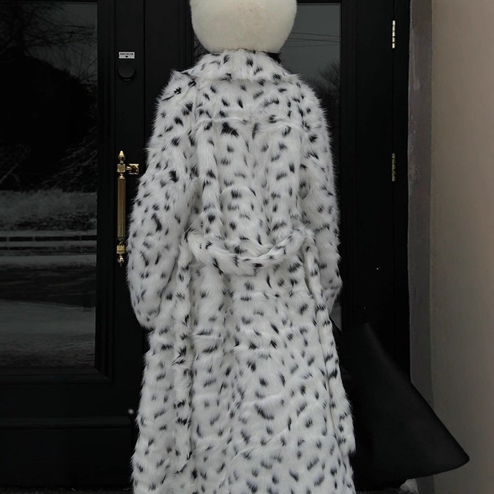 Women's Long Coat made of Faux Fur with Dalmatian Look and Hood Chichicherry - Chichicherry