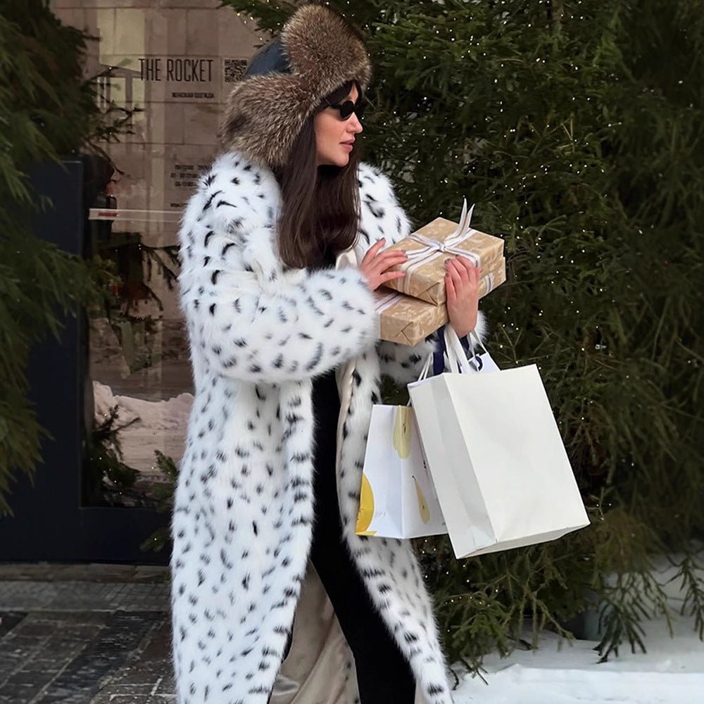 Women's Long Coat made of Faux Fur with Dalmatian Look and Hood Chichicherry - Chichicherry