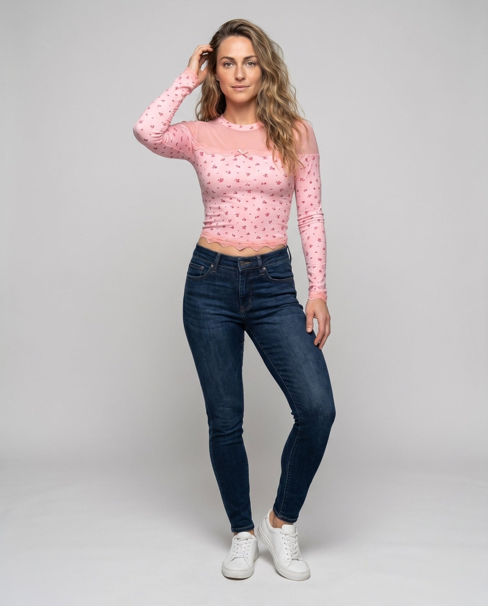 Women's long sleeve shirt with floral pattern and transparent accents - Chichicherry