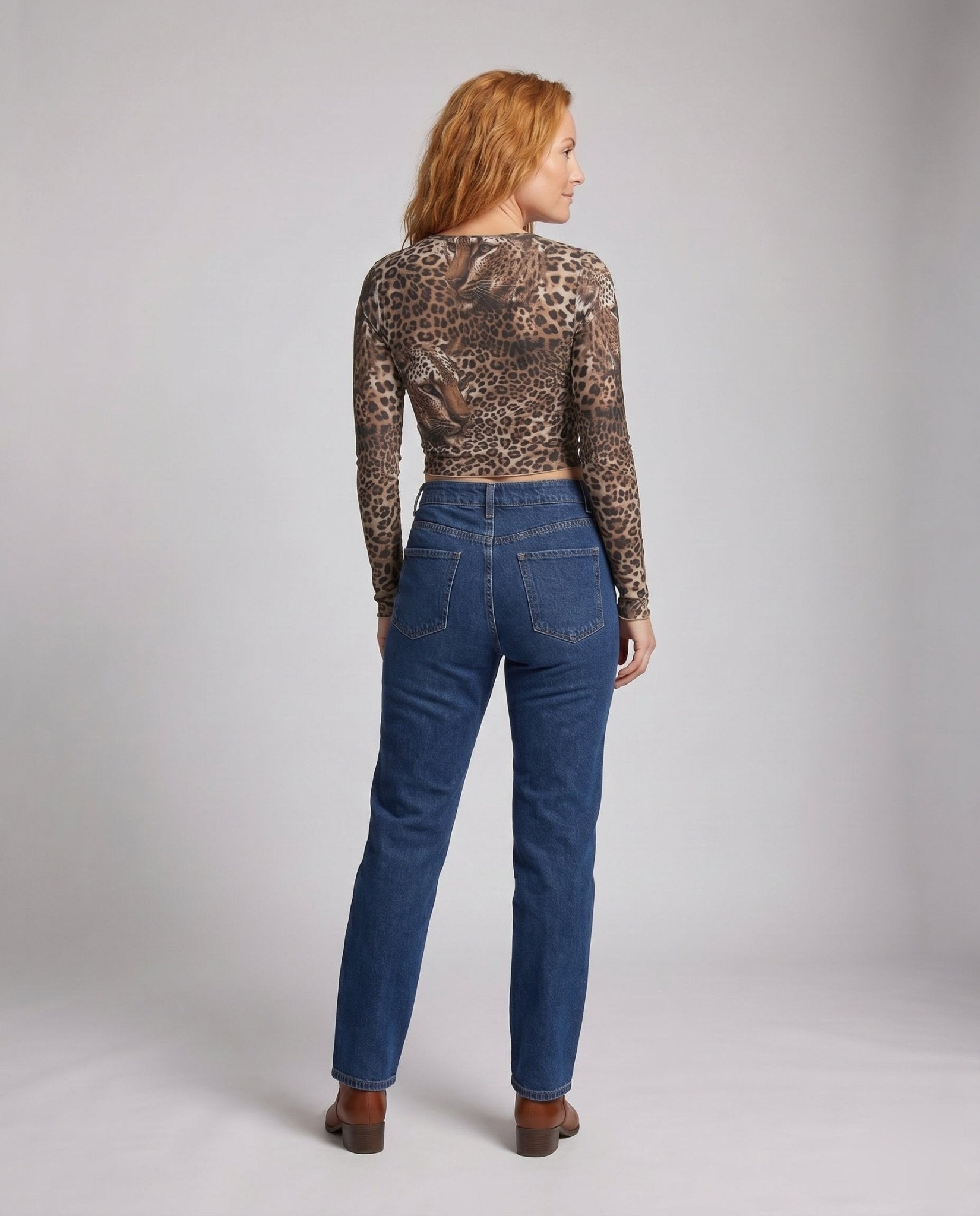 Women's long sleeve shirt with leopard print and fitted cut - Chichicherry