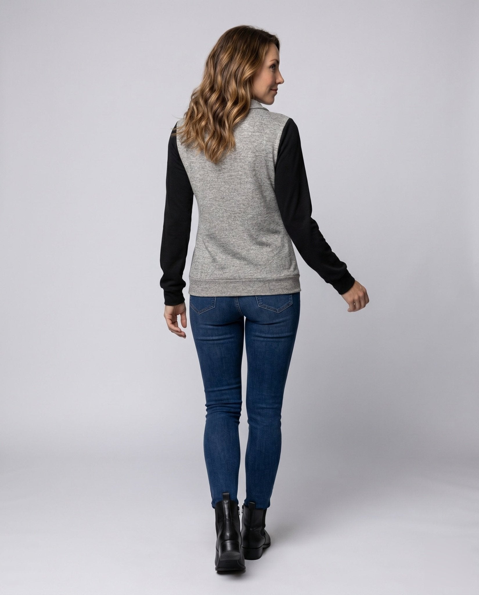 Women's Long Sleeve Shirt with Stylish Contrast Details - Chichicherry