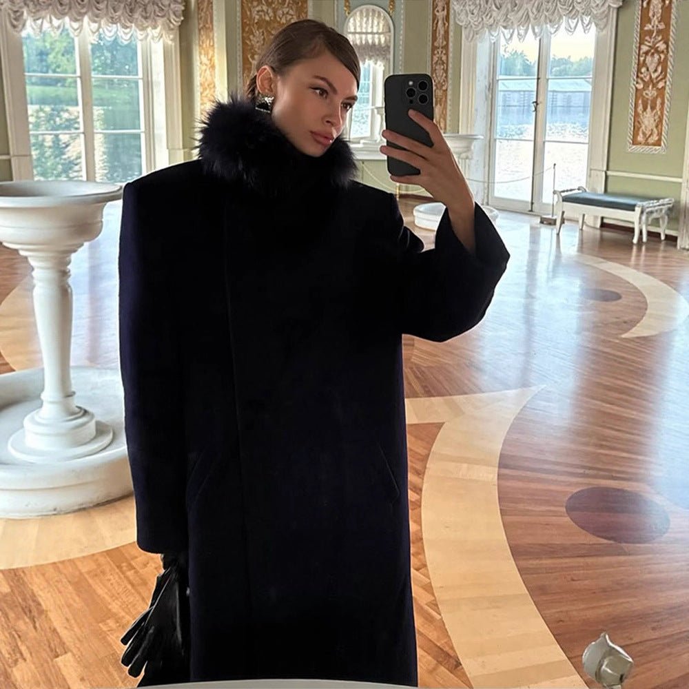 Women's long wool blend coat with generous faux fur shawl collar and oversized cut Chichicherry - Chichicherry