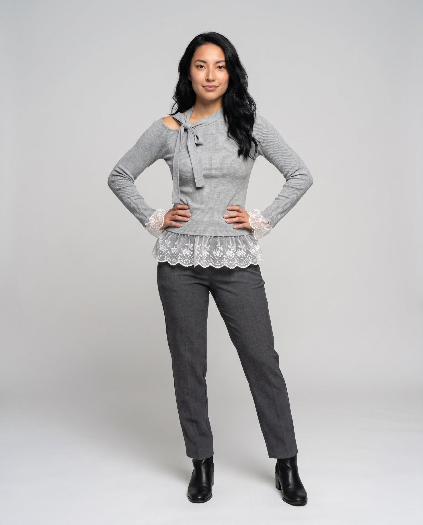 Women's longsleeve top with transparent ruffle hem - Chichicherry