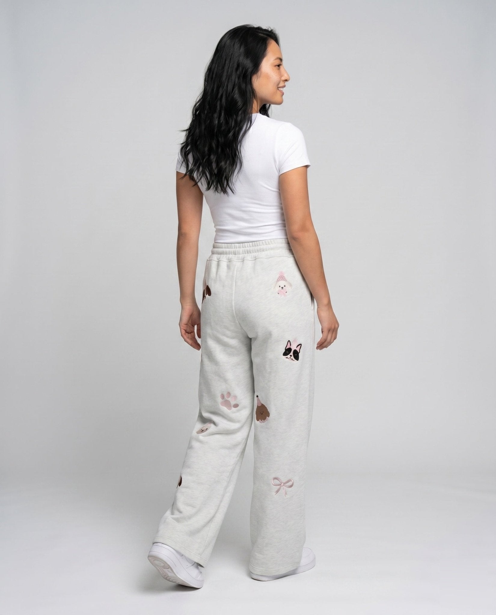 Women's loose casual pants with playful animal patterns - Chichicherry