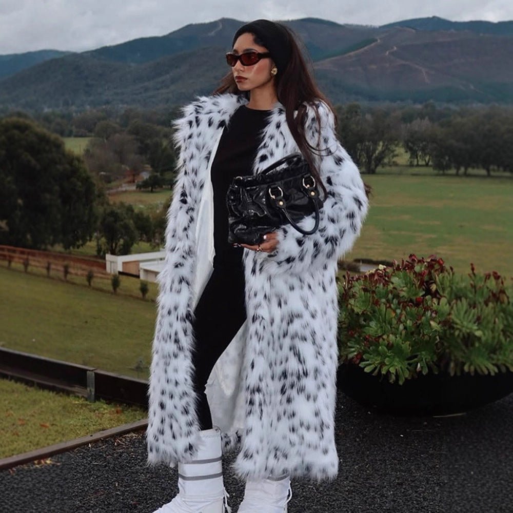 Women's luxurious long plush faux fur coat with opulent fur collar and speckled design Chichicherry - Chichicherry