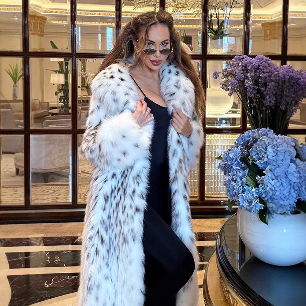 Women's luxurious long plush faux fur coat with opulent fur collar and speckled design Chichicherry - Chichicherry