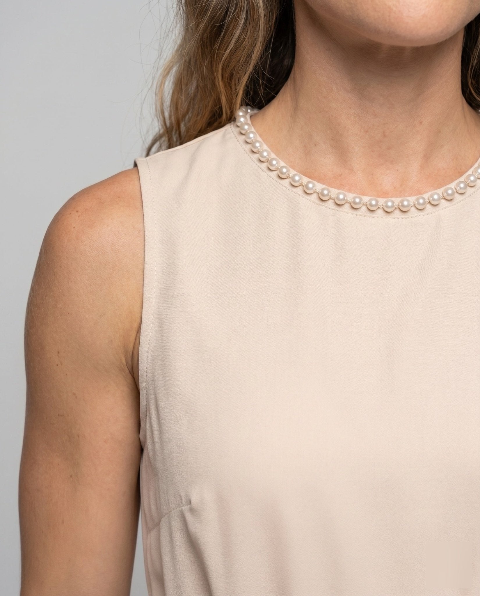 Women’s Max Dress with Waistbelt and Elegant Cut - Chichicherry
