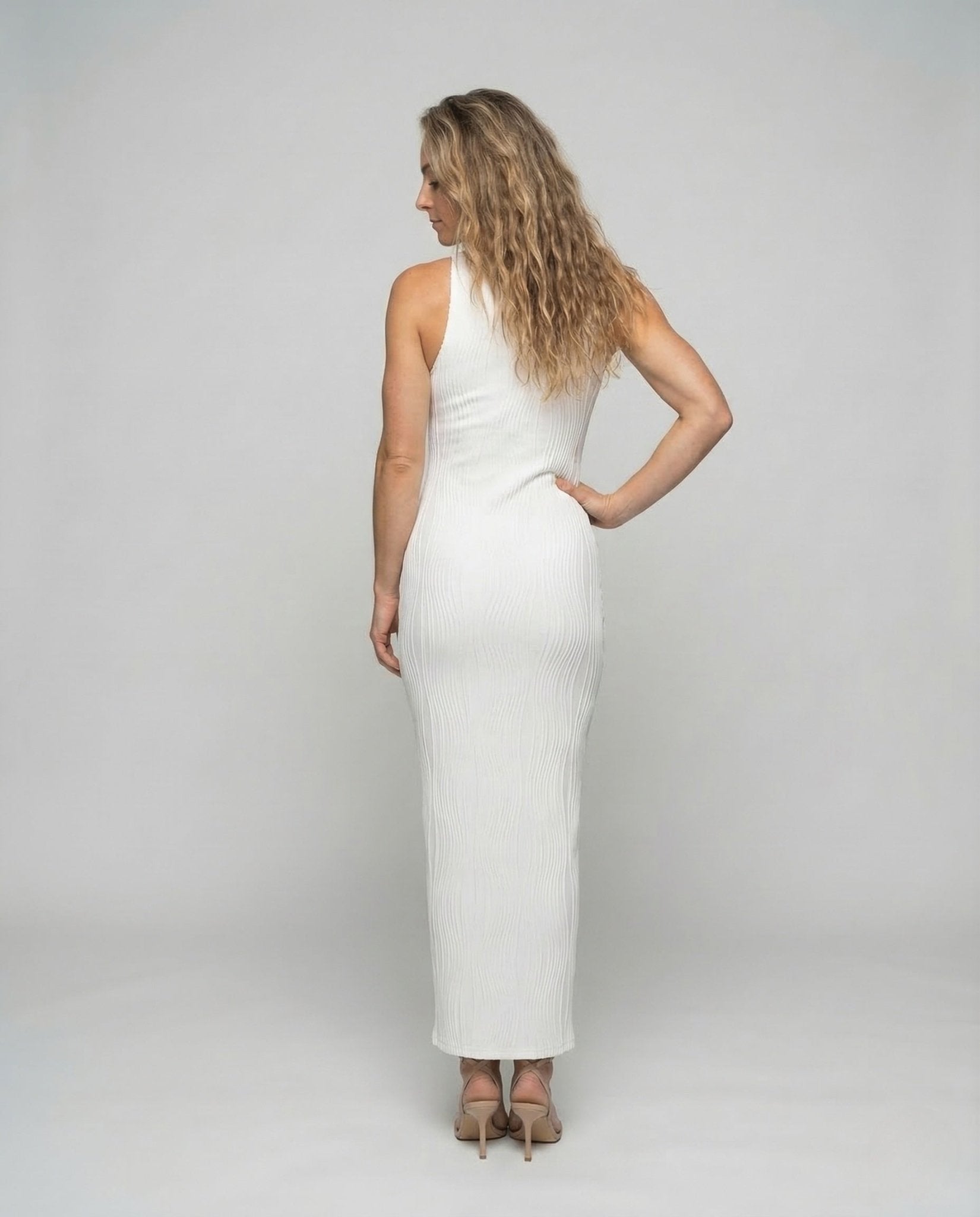 Women's Maxi Dress Pleated Structure - Chichicherry