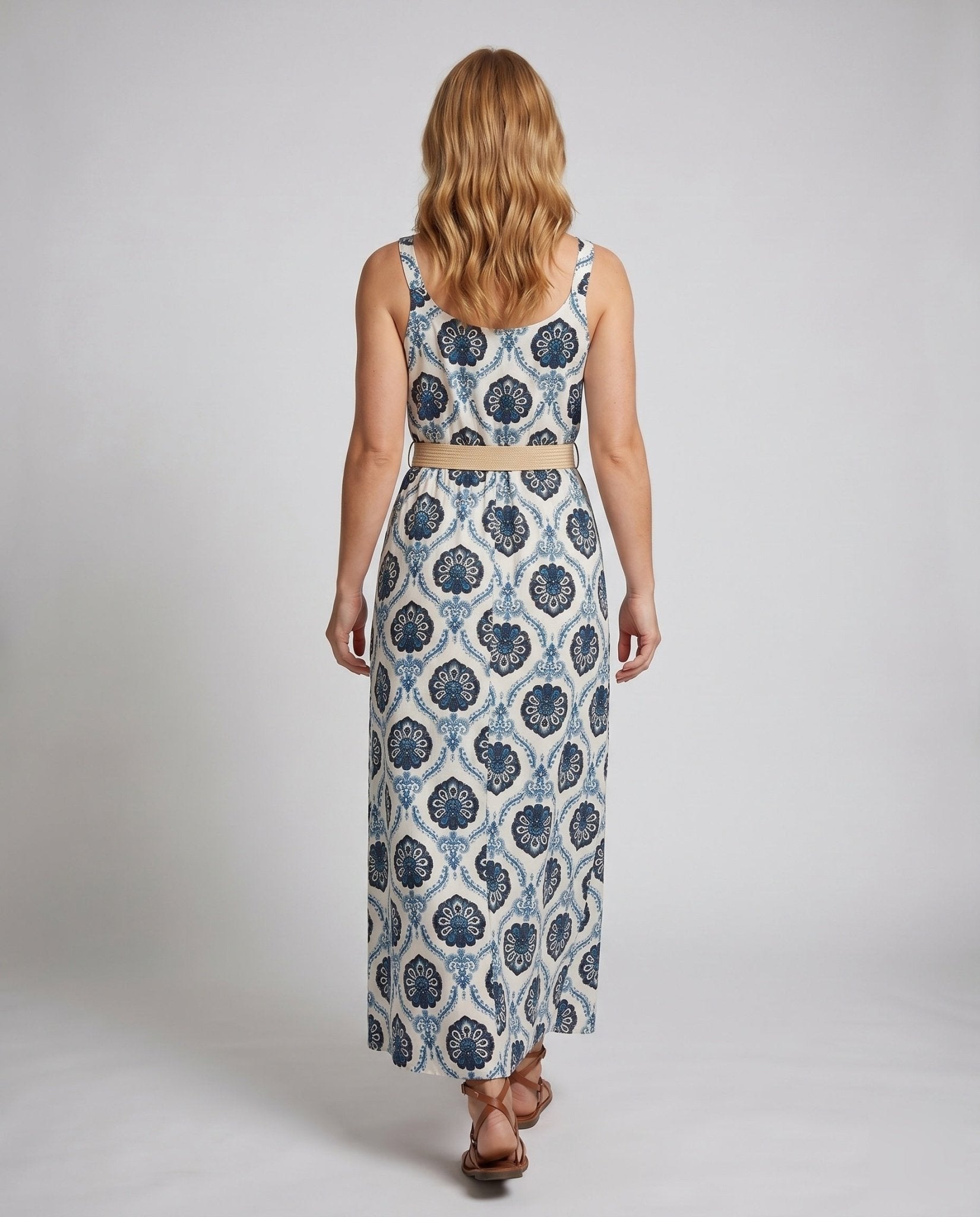 Women's maxi dress with appealing floral design and stylish waist belt - Chichicherry
