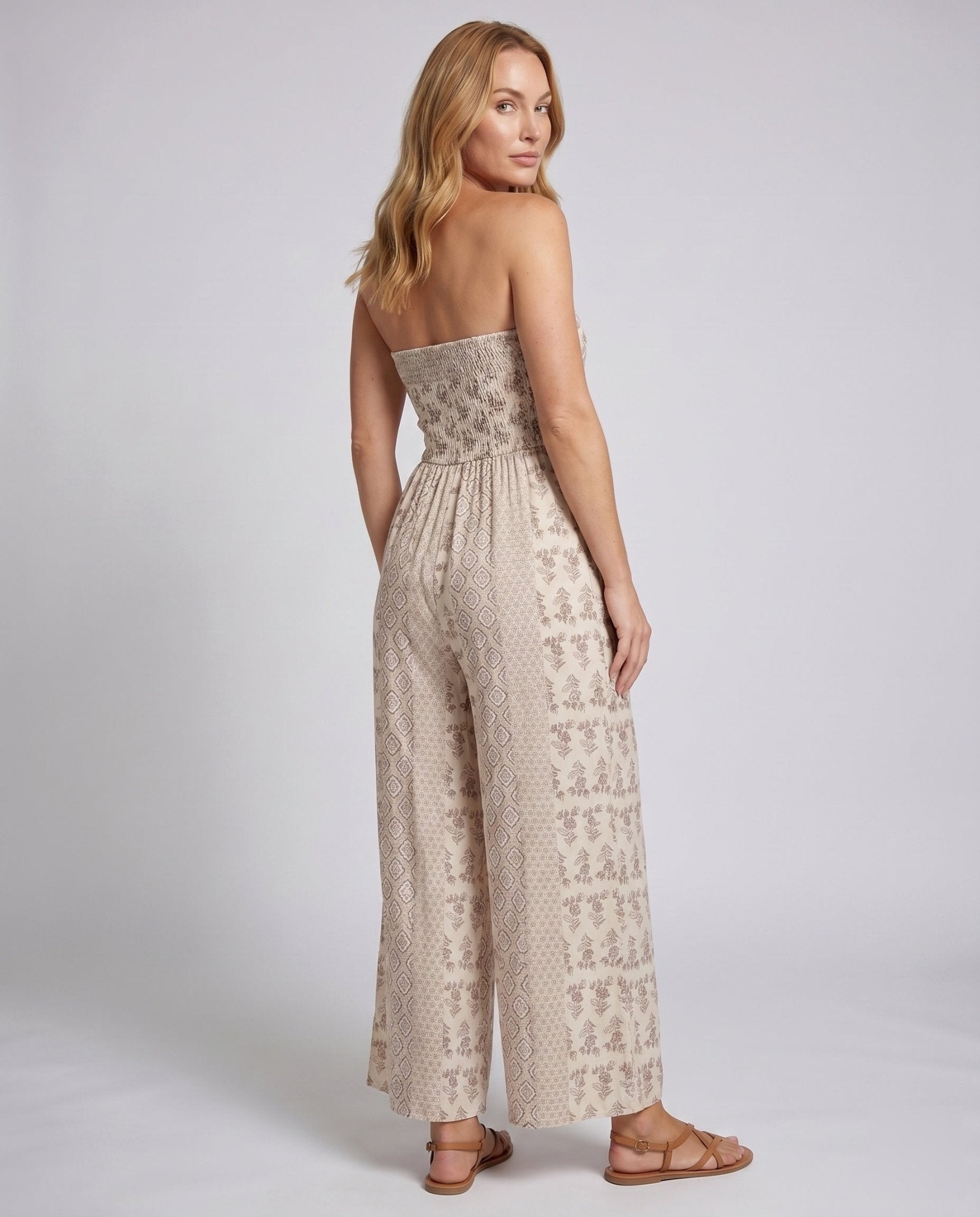 Women’s maxi dress with casual bandeau neckline and floral design - Chichicherry