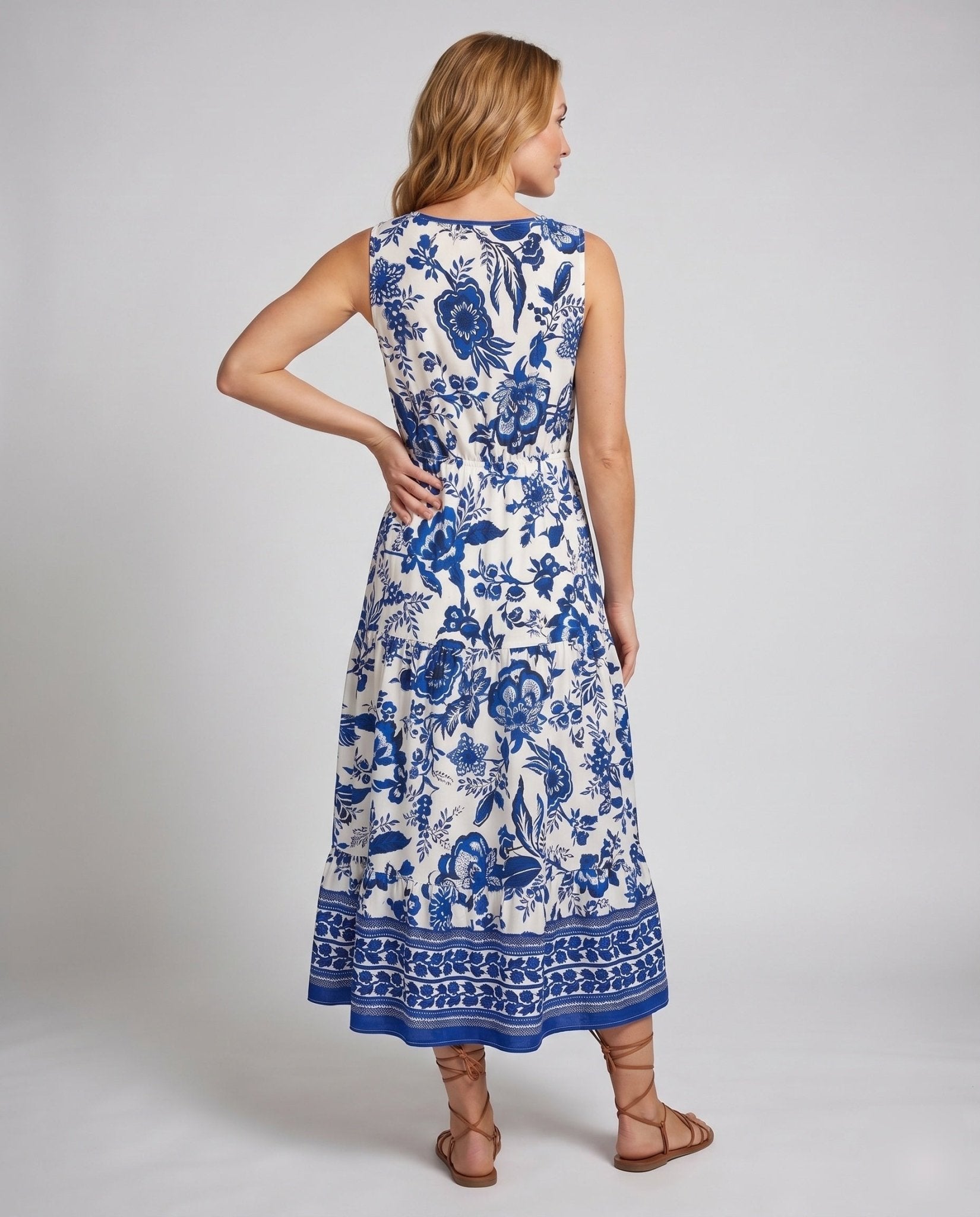 Women's maxi dress with floral design and elastic waistband - Chichicherry