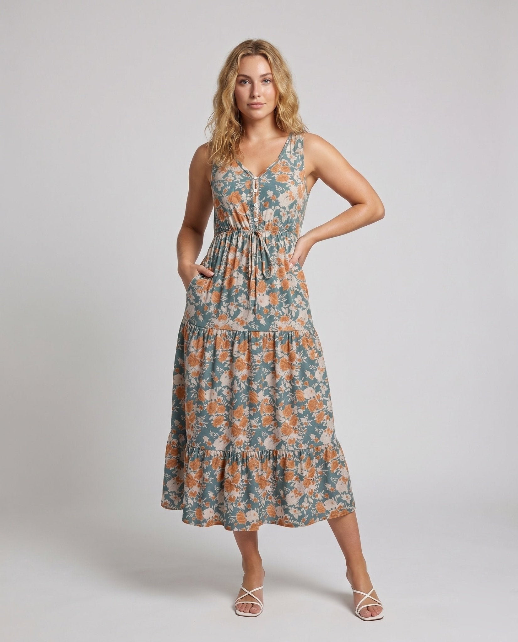 Women's maxi dress with floral ruffles and buttoned neckline - Chichicherry