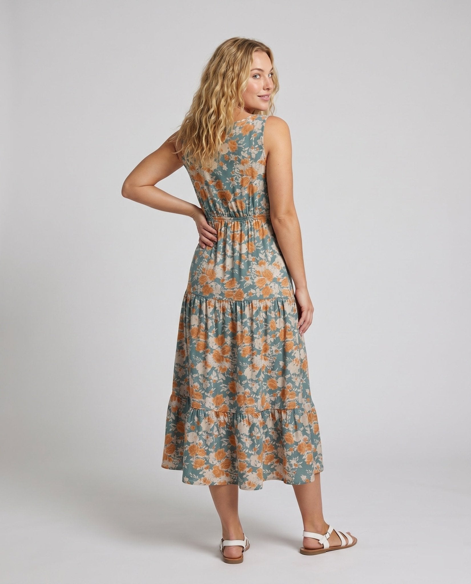 Women's maxi dress with floral ruffles and buttoned neckline - Chichicherry