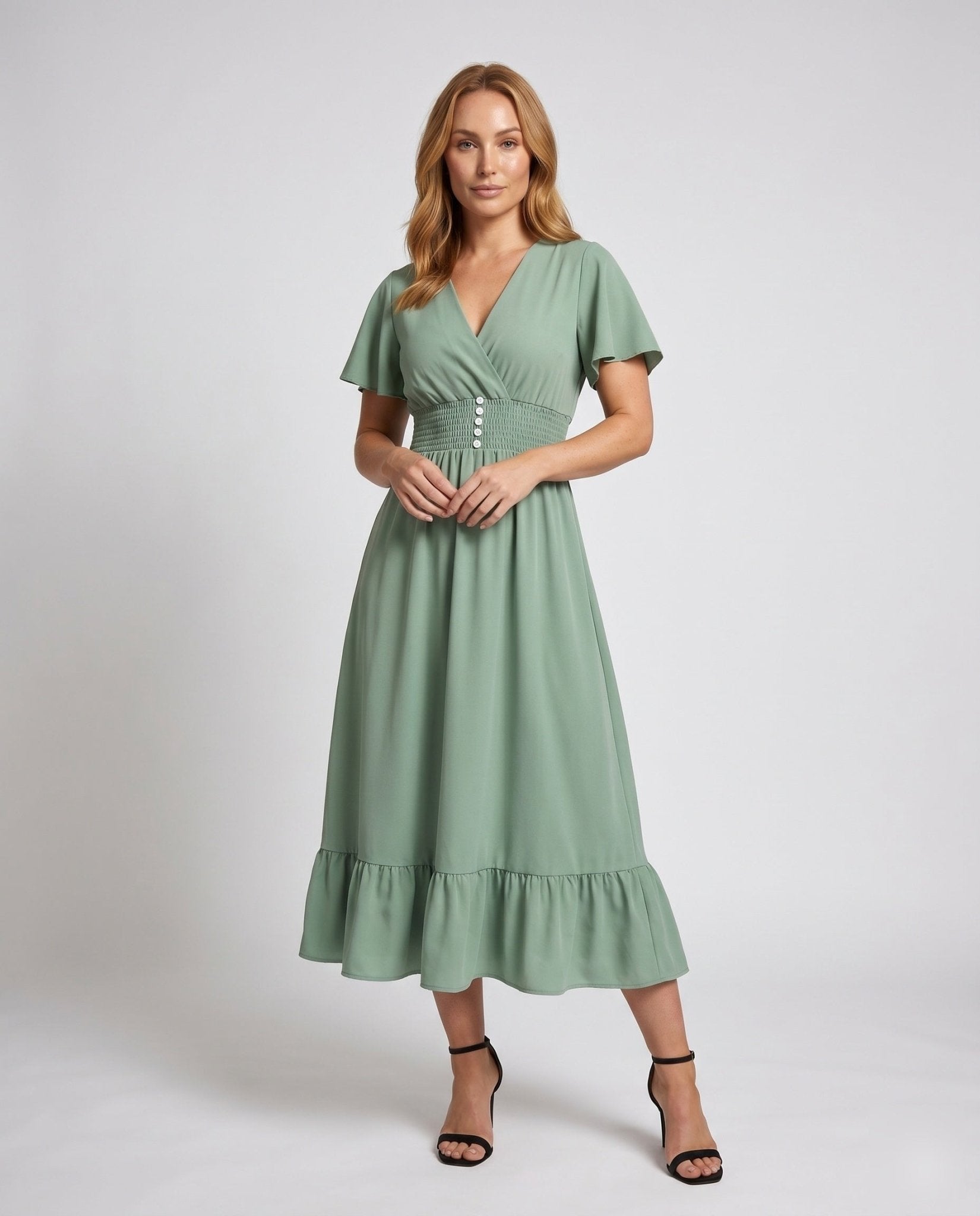 Women's maxi dress with flowing cut and pleated hem - Chichicherry