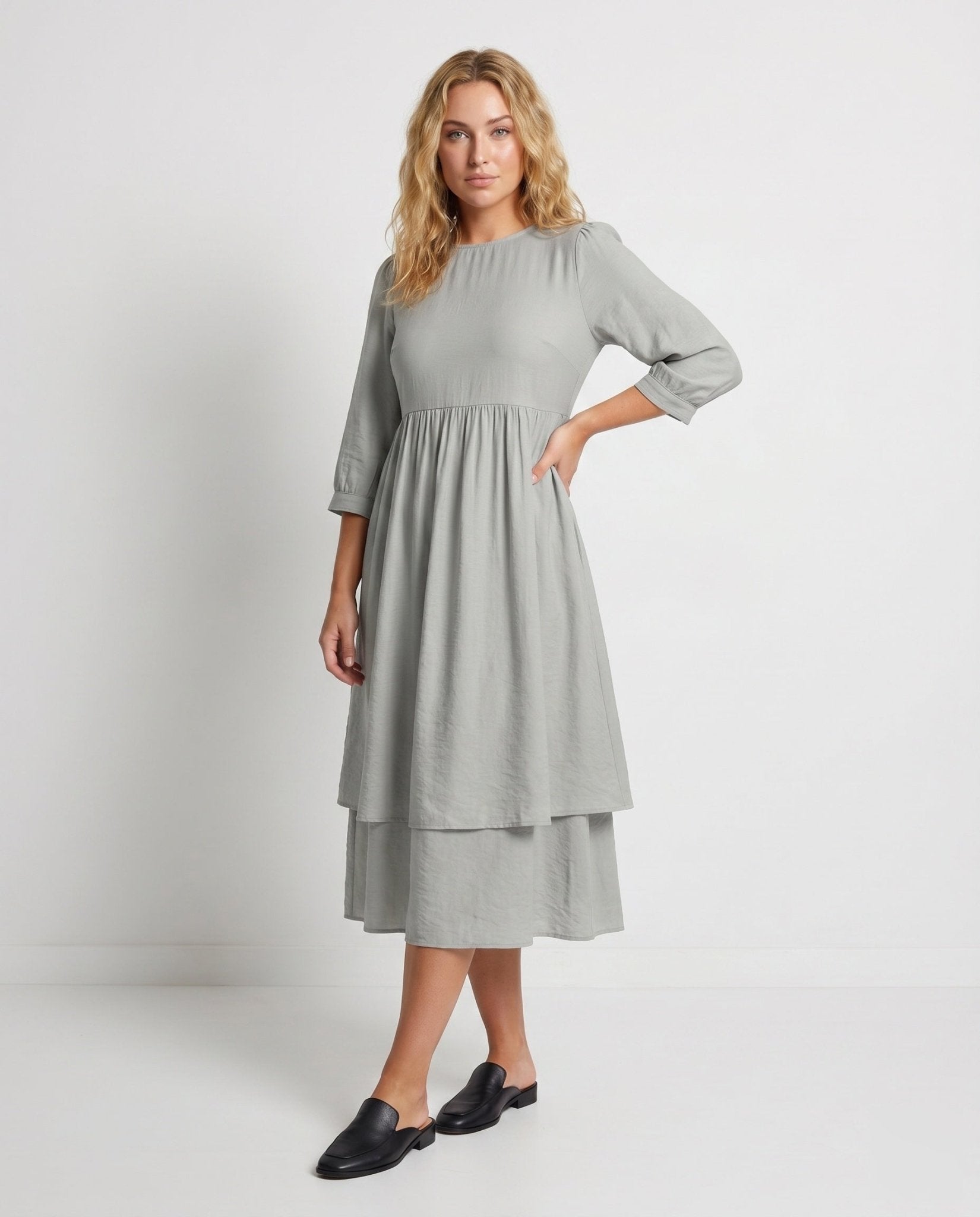 Women’s maxi dress with graceful cut and casual waist elastic - Chichicherry