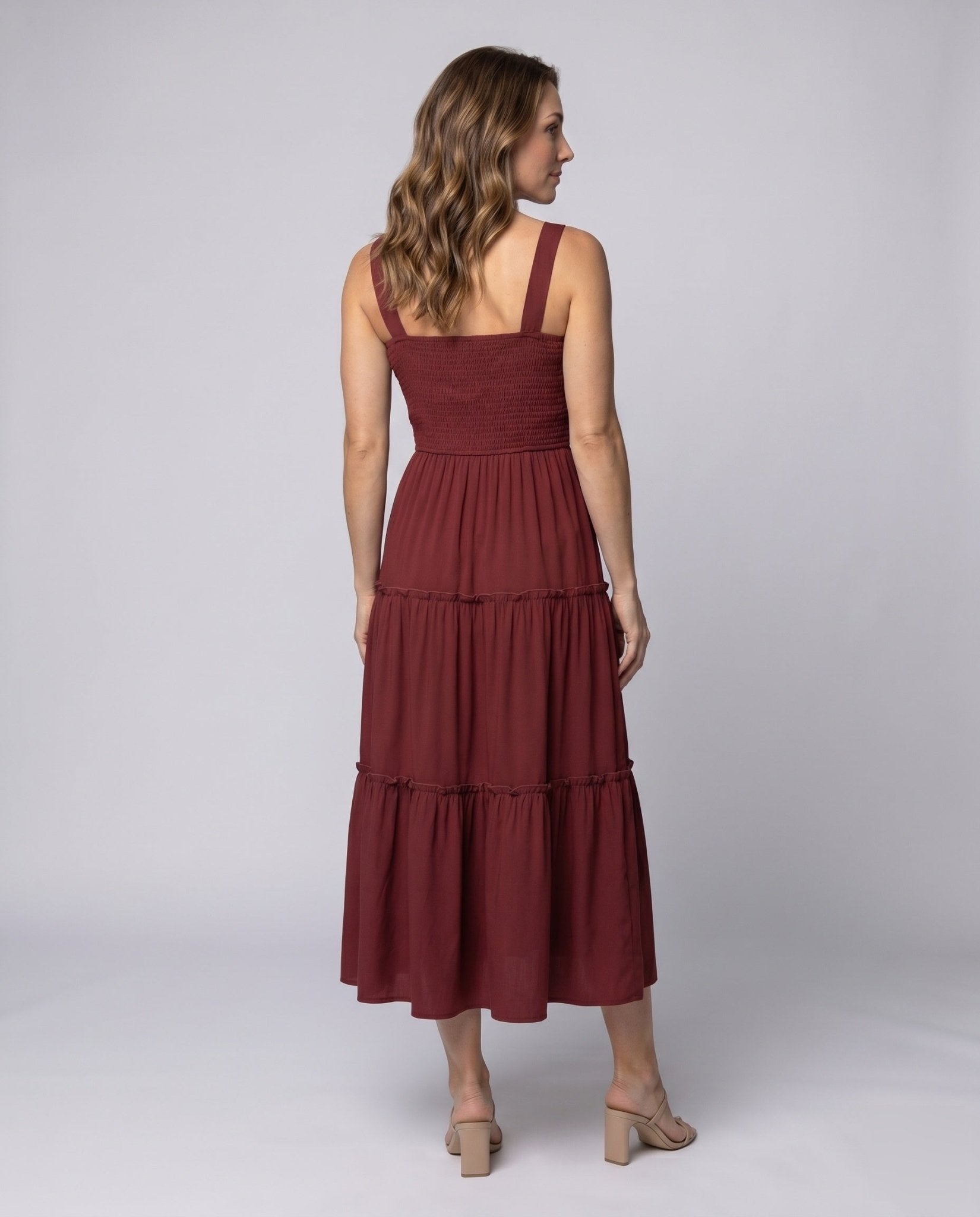 Women's maxi dress with ruffles and elastic bodice - Chichicherry