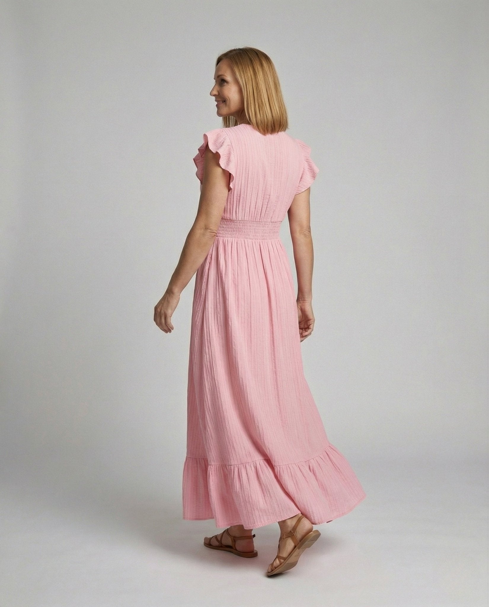 Women's maxi dress with V-neck and ruffle sleeves - Chichicherry