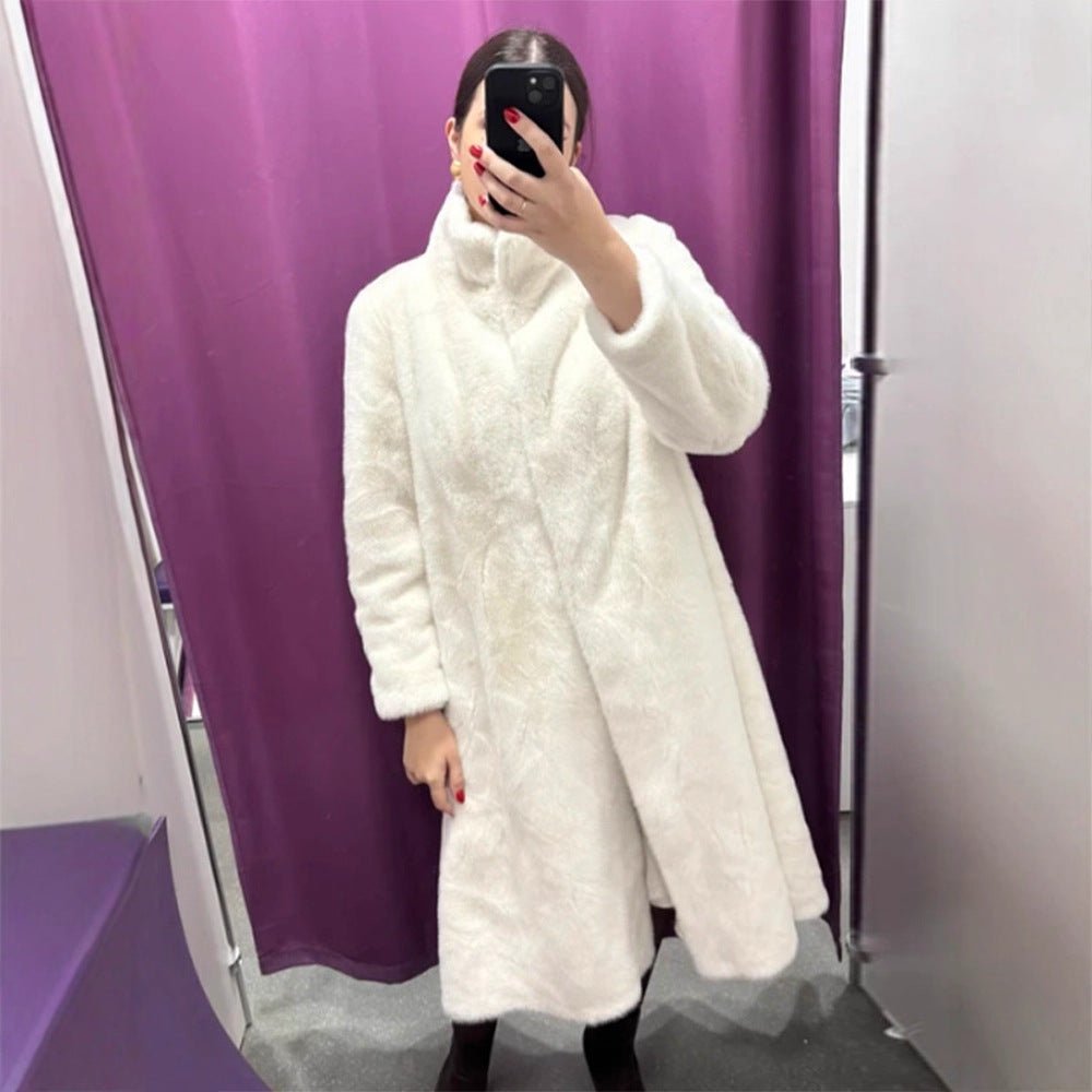 Women's Maxi Faux Fur Coat with Oversized Cut and Patch Pockets Chichicherry - Chichicherry