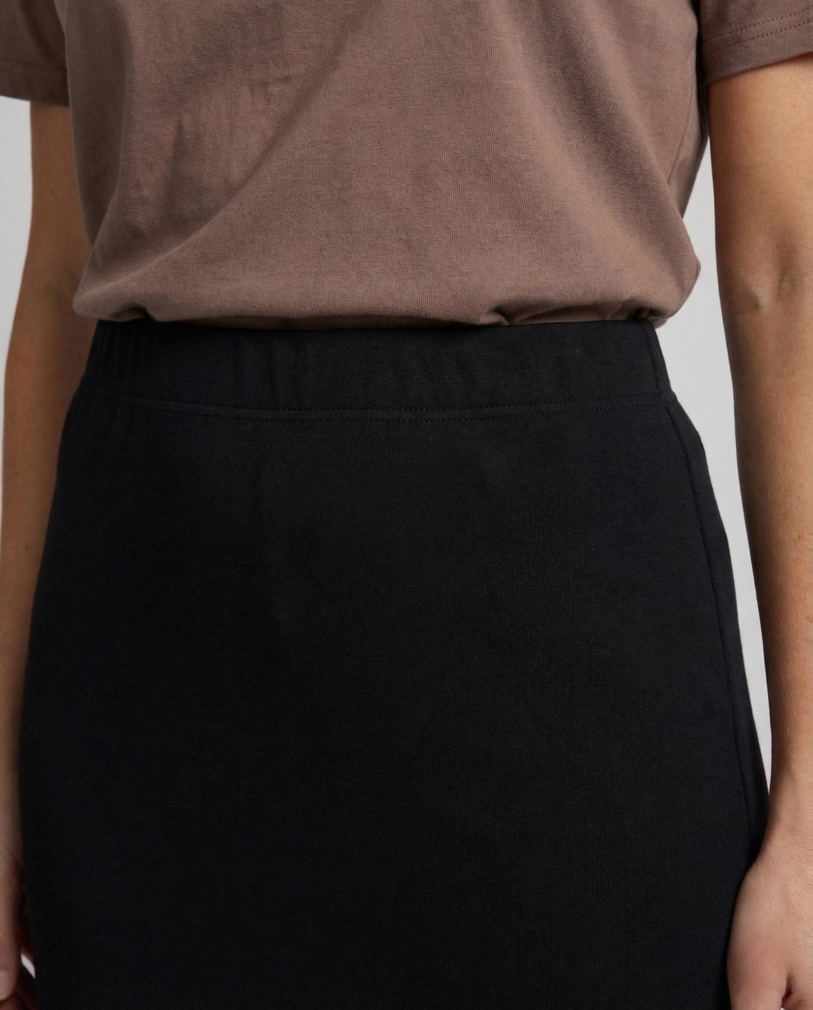Women's Maxi Skirt Side Slit Asymmetrical - Chichicherry