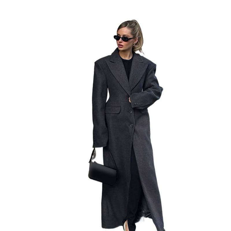 Women's Maxi Wool Coat with Oversized Cut and Structured Shoulder Area Chichicherry - Chichicherry