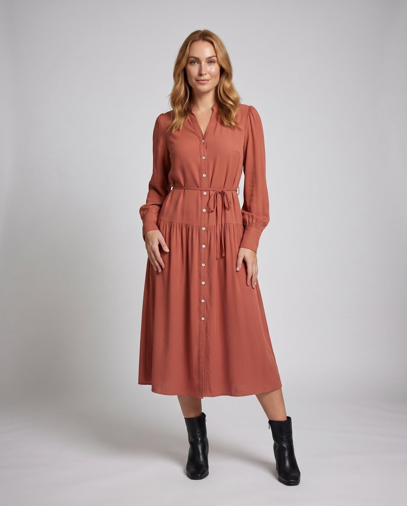 Women's midi dress with stylish button design and decorative waist belt - Chichicherry