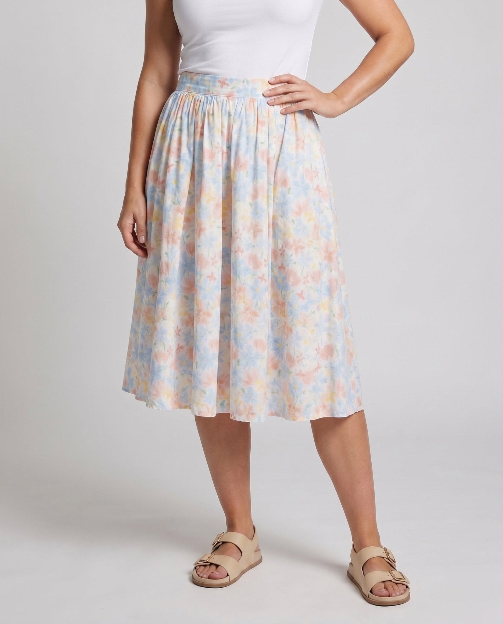 Women's midi skirt with floral print and swing cut - Chichicherry