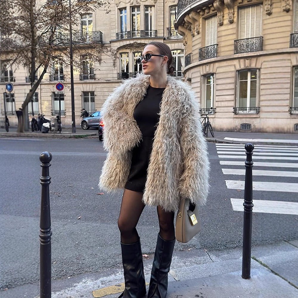 Women's Oversize Curly Faux Fur Coat in Shaggy Look Chichicherry - Chichicherry