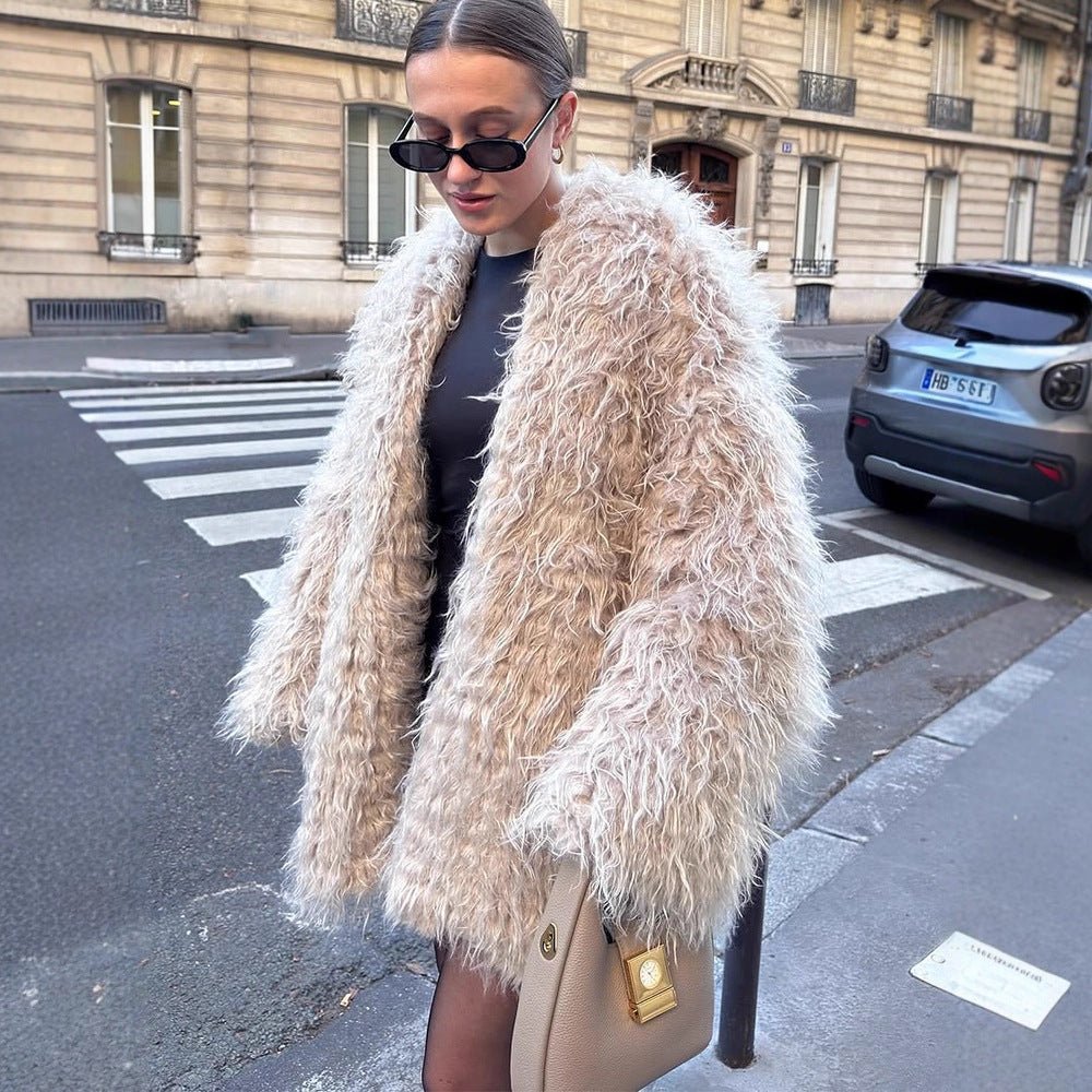Women's Oversize Curly Faux Fur Coat in Shaggy Look Chichicherry - Chichicherry