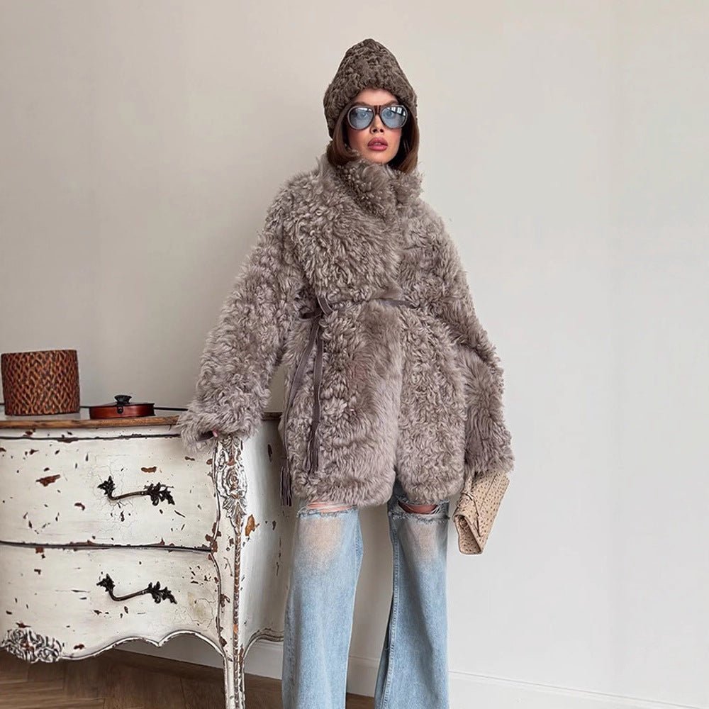 Women's Oversize Faux Fur Coat with Curly Teddy Look and Wide Boxy Silhouette Chichicherry - Chichicherry