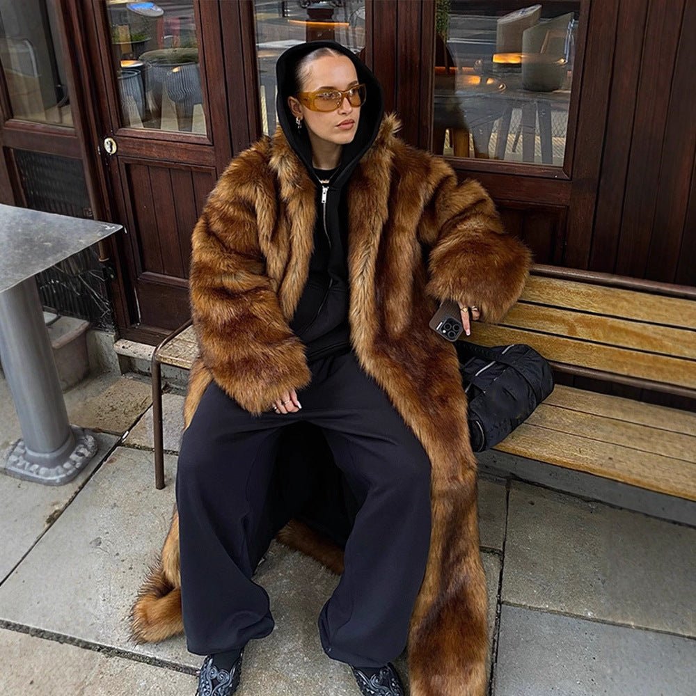 Women's Oversize Faux Fur Coat with Hood and Luxurious Fur Look Chichicherry - Chichicherry