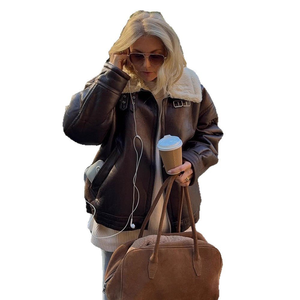 Women's Oversize Pilot Jacket made of Faux Leather with Teddy Lining and Wide Cut Chichicherry - Chichicherry