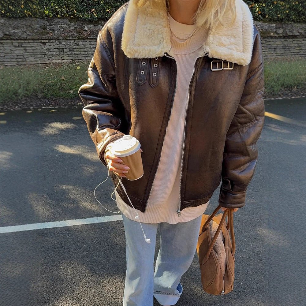 Women's Oversize Pilot Jacket made of Faux Leather with Teddy Lining and Wide Cut Chichicherry - Chichicherry