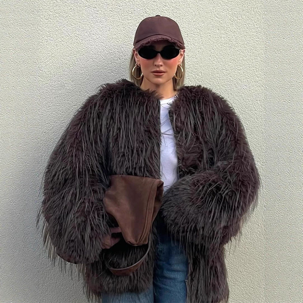 Women's Oversized Faux Fur Coat with Long Pile Shag Look and Boxy Silhouette Chichicherry - Chichicherry