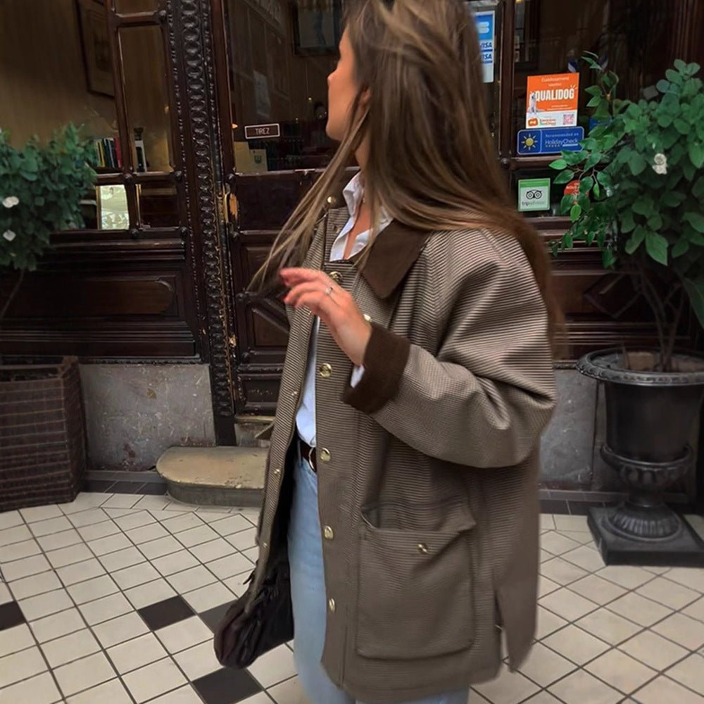 Women's Oversized Field Jacket with Velvet Collar and Large Flap Pockets Chichicherry - Chichicherry