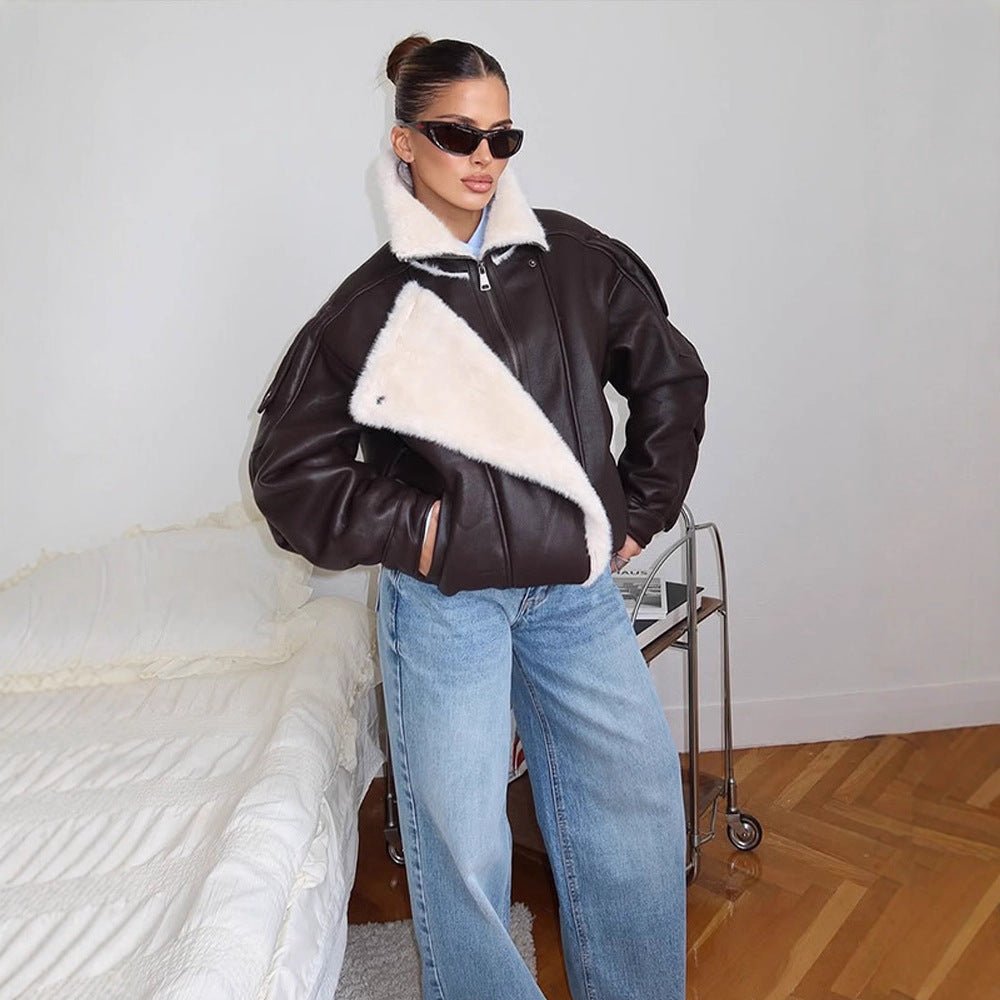 Women's Oversized Flight Jacket made of Faux Leather with Asymmetrical Faux Fur Trim Chichicherry - Chichicherry