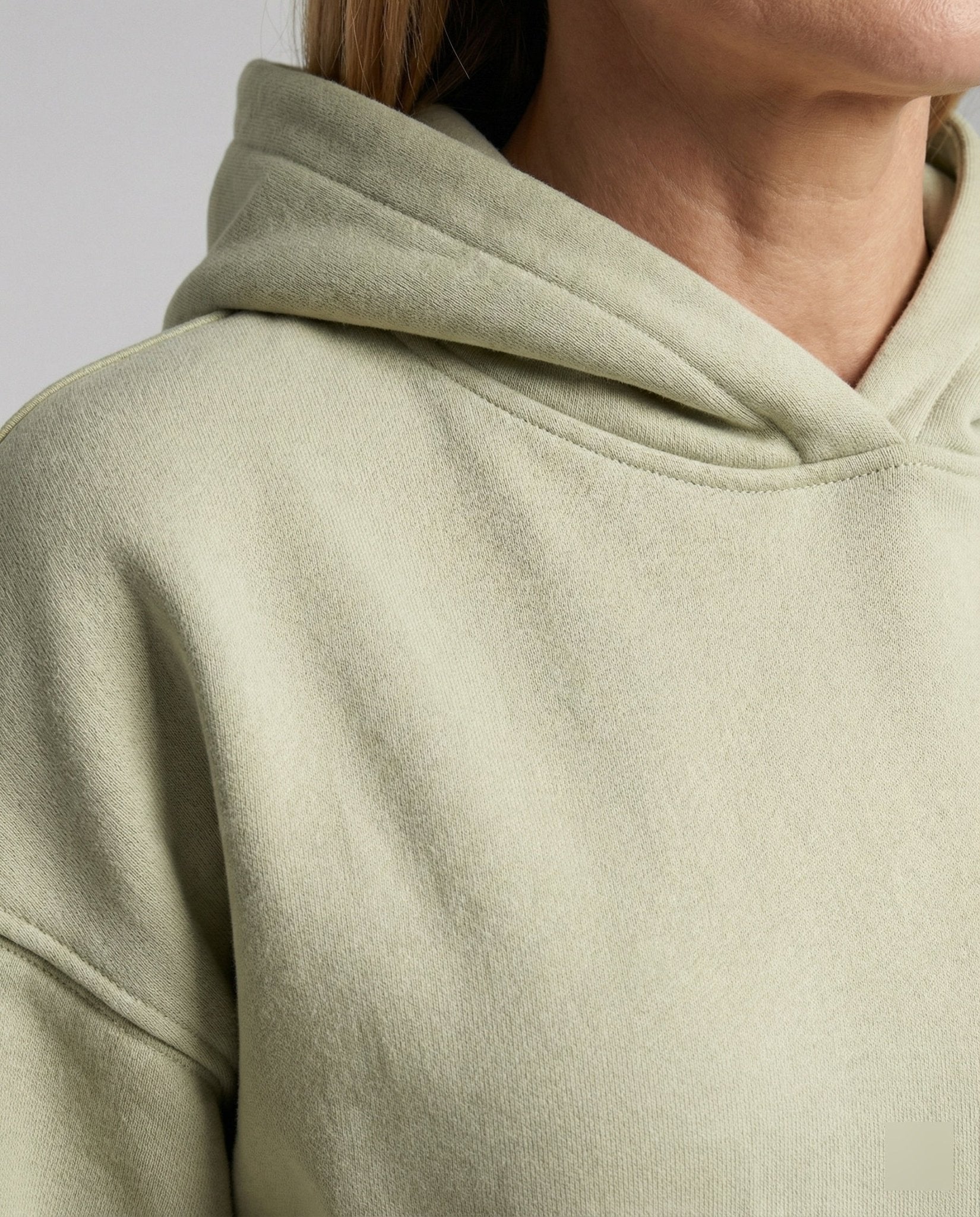 Women's Oversized Hoodie with Hood - Chichicherry