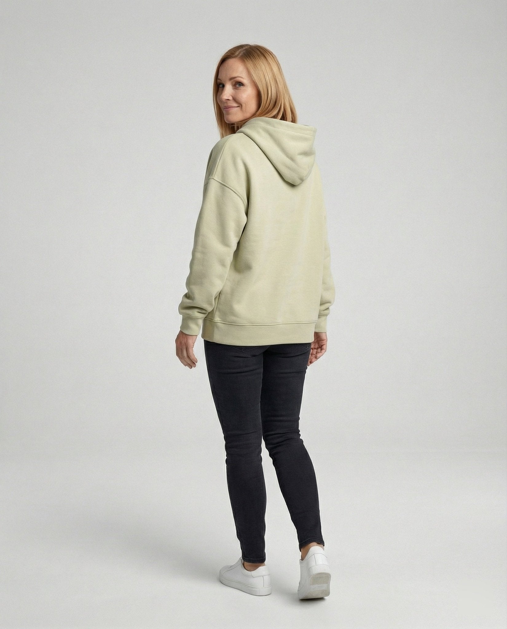 Women's Oversized Hoodie with Hood - Chichicherry