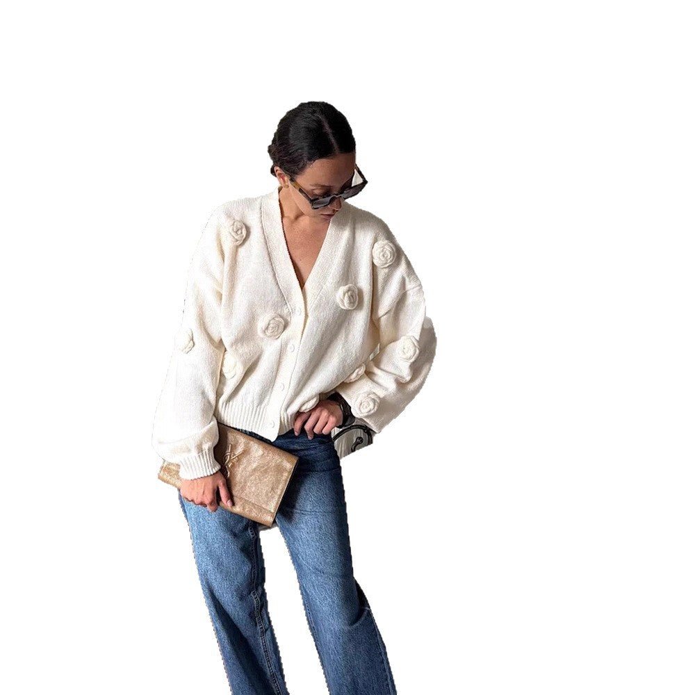 Women's Oversized Knit Cardigan with Three-Dimensional Rose Appliqués and V-Neck Chichicherry - Chichicherry