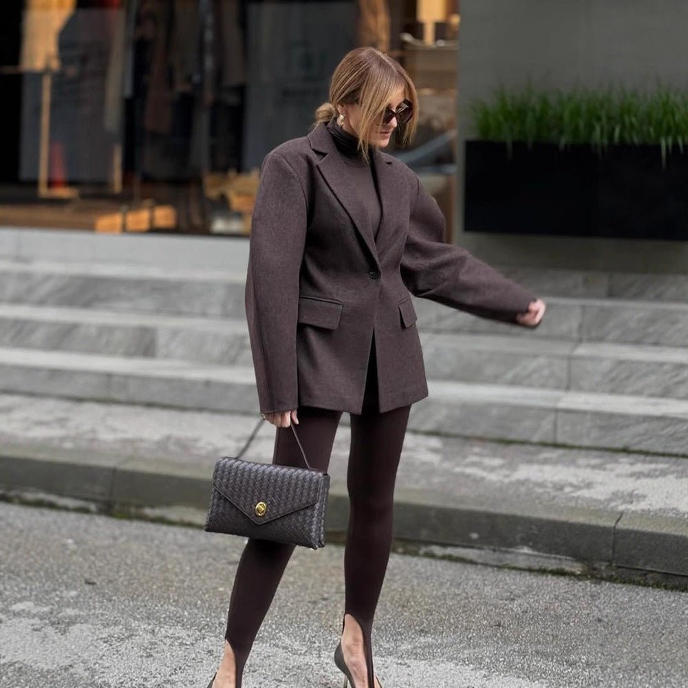 Women's Oversized Structured Blazer with Emphasized Shoulder Area and Voluminous Sleeves Chichicherry - Chichicherry