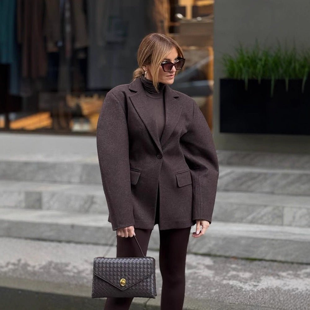 Women's Oversized Structured Blazer with Emphasized Shoulder Area and Voluminous Sleeves Chichicherry - Chichicherry