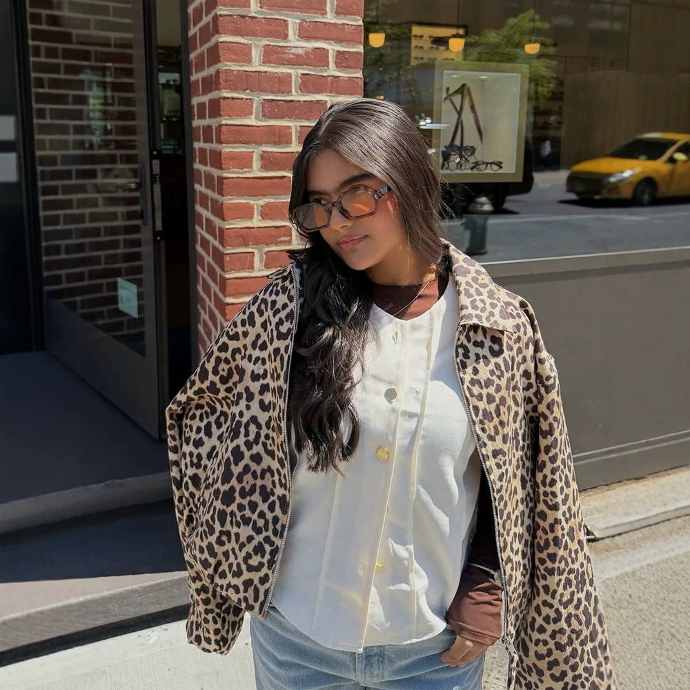 Women’s padded oversized bomber jacket with leopard print and stand-up collar Chichicherry - Chichicherry