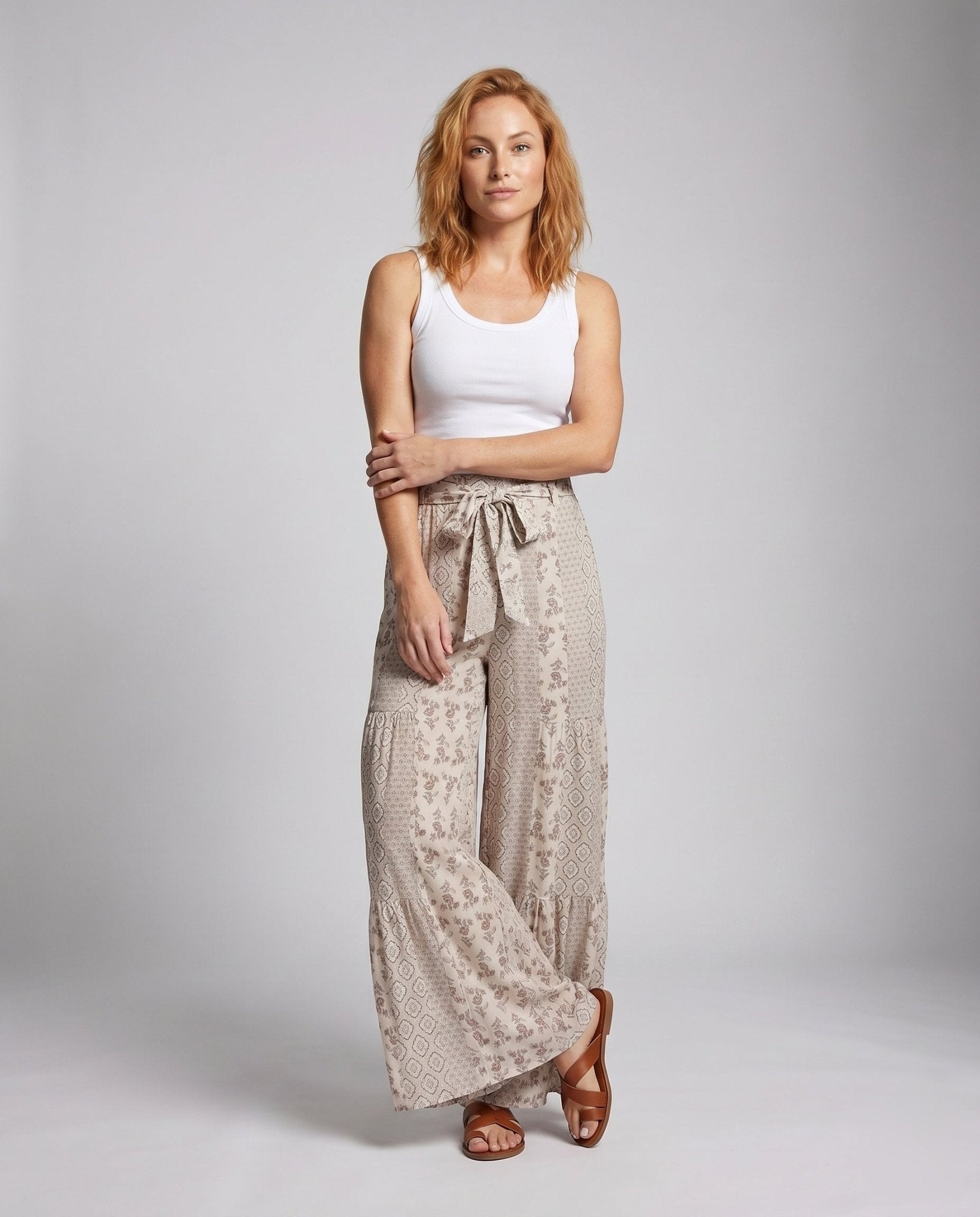 Women's palazzo pants with floral print and playful tie belt - Chichicherry